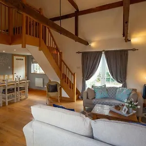 Lodge Cherry Orchard, Bath